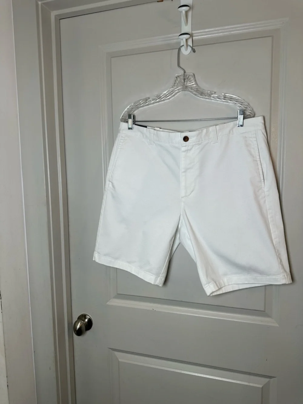NEW J. Crew Cotton Flat Front 9” Inseam Preppy White Shorts, Size 36